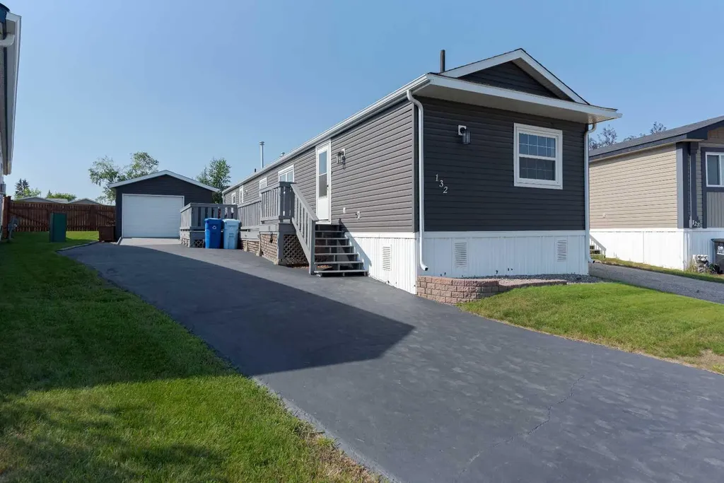 132 Grey Owl Place Fort Mcmurray AB T9H 2P1