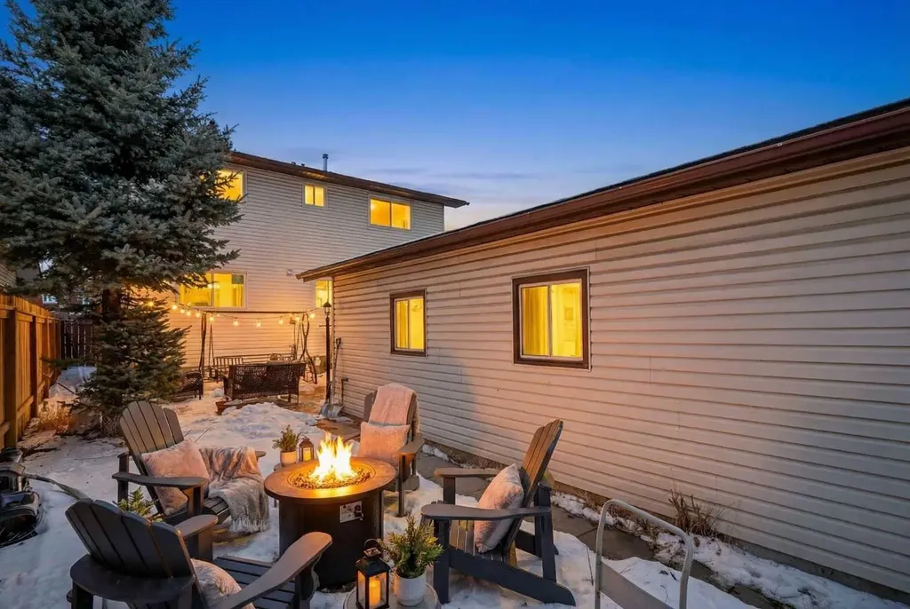 247 Templewood Road NE Calgary AB T1Y4B1