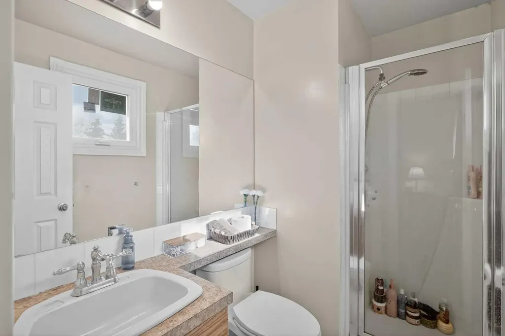 247 Templewood Road NE Calgary AB T1Y4B1