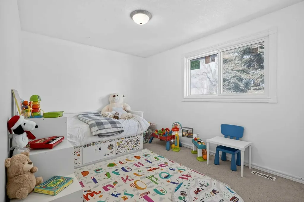 247 Templewood Road NE Calgary AB T1Y4B1