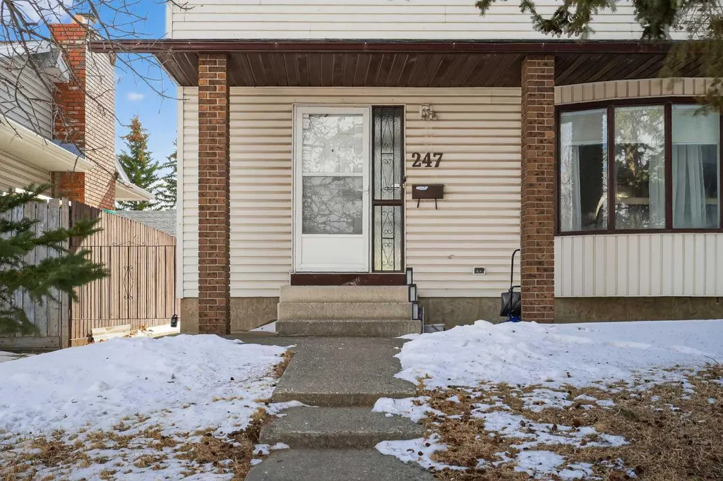 247 Templewood Road NE Calgary AB T1Y4B1