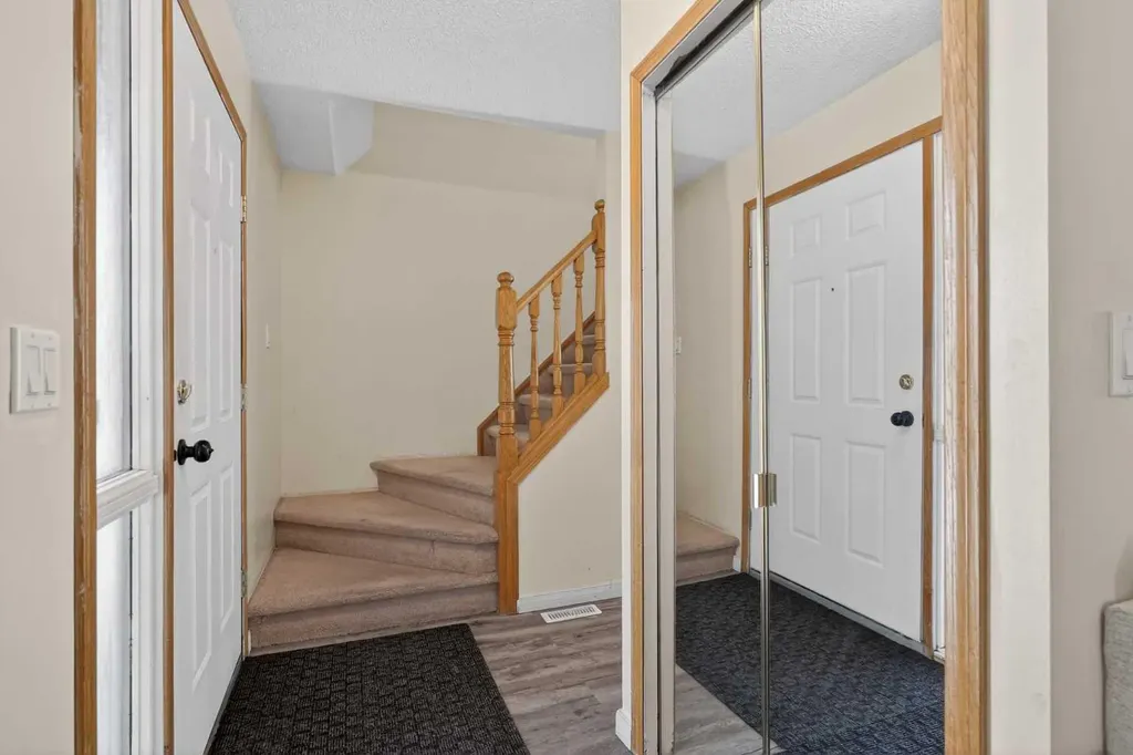 247 Templewood Road NE Calgary AB T1Y4B1