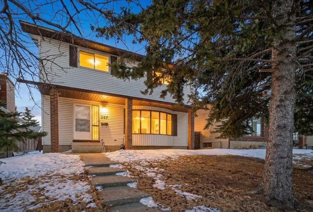 247 Templewood Road NE Calgary AB T1Y4B1