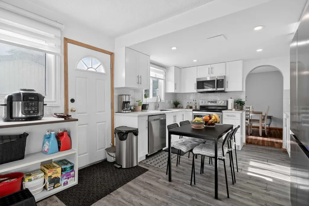 247 Templewood Road NE Calgary AB T1Y4B1