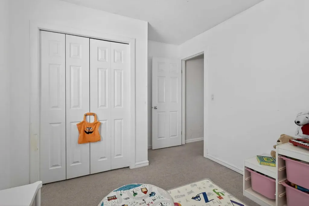 247 Templewood Road NE Calgary AB T1Y4B1