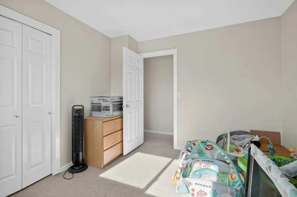 247 Templewood Road NE Calgary AB T1Y4B1