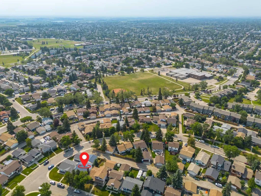 247 Templewood Road NE Calgary AB T1Y4B1