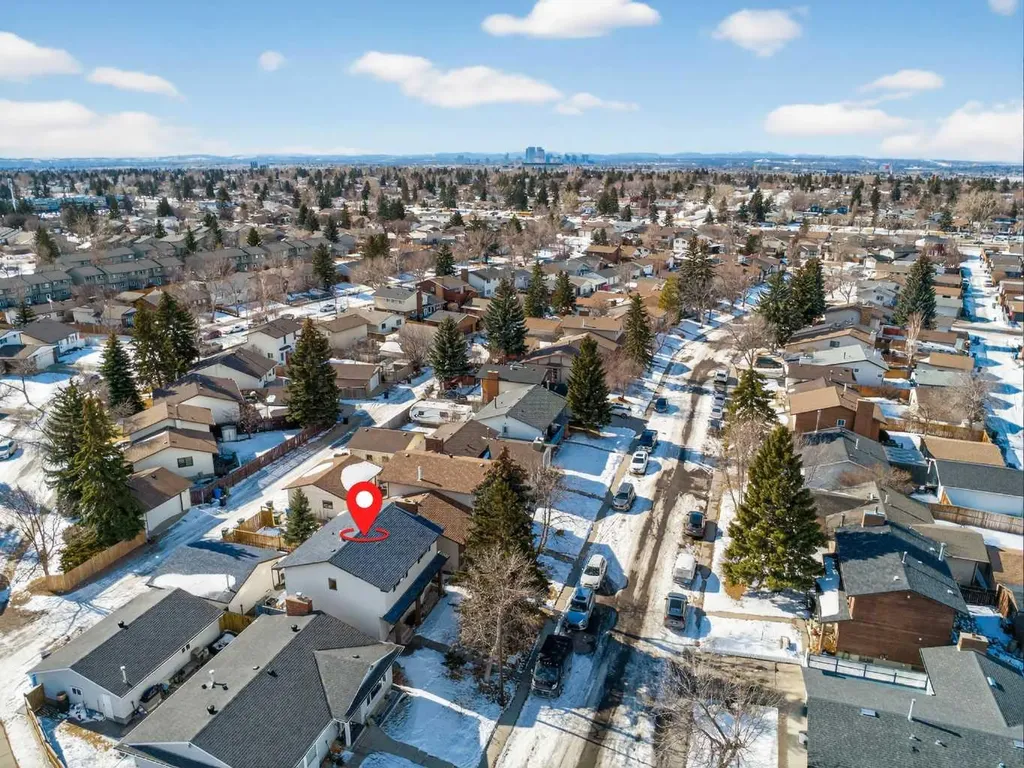 247 Templewood Road NE Calgary AB T1Y4B1