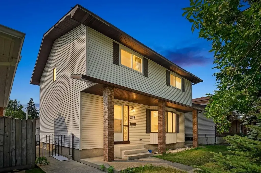 247 Templewood Road NE Calgary AB T1Y4B1