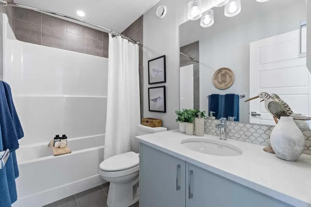 78 Heartwood Villas SE Calgary AB T3S 0R7