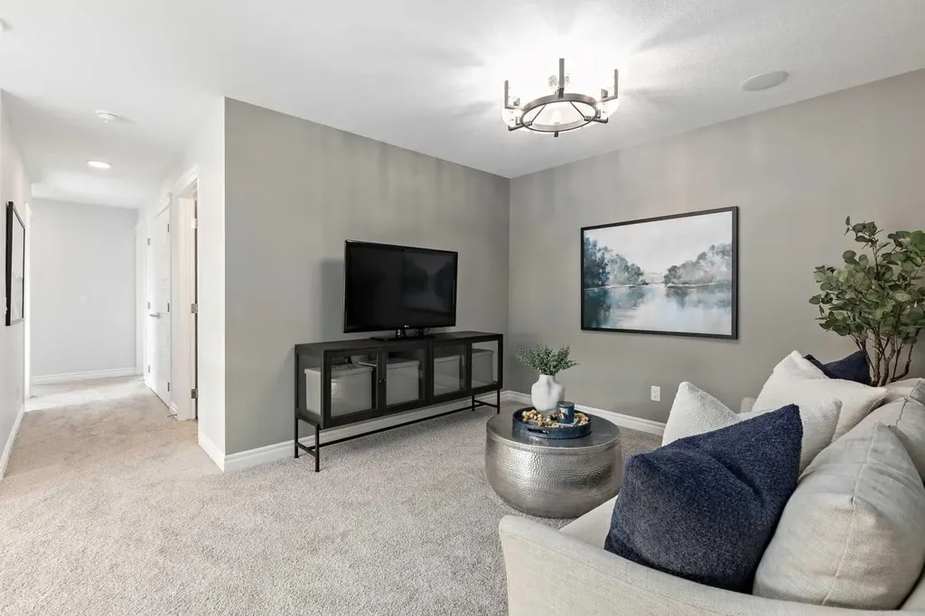 78 Heartwood Villas SE Calgary AB T3S 0R7