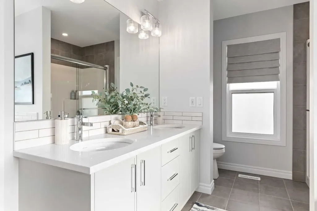 78 Heartwood Villas SE Calgary AB T3S 0R7