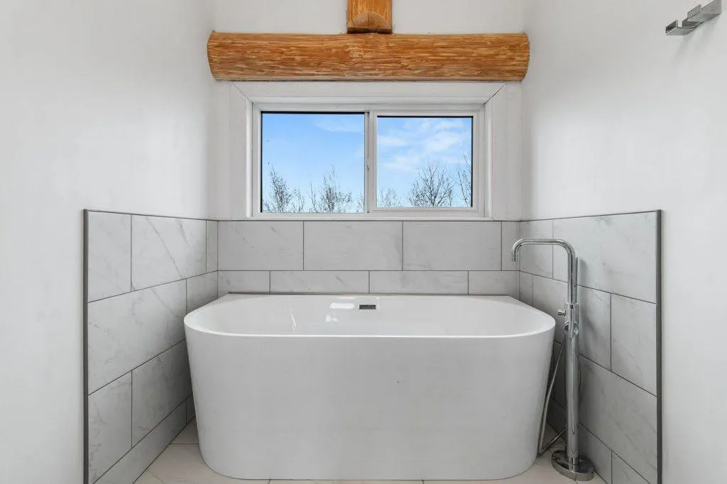 36044 Rr 245 Rural Red Deer County AB T0M 1S0