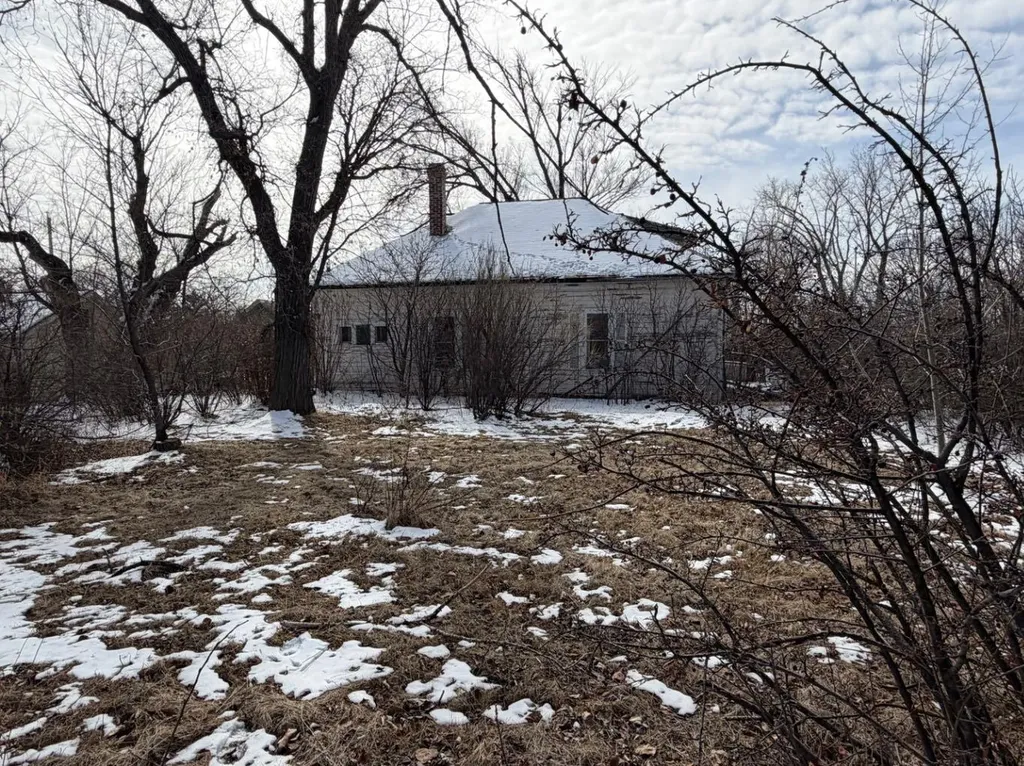 128 7th Avenue Gleichen AB T0J 1N0