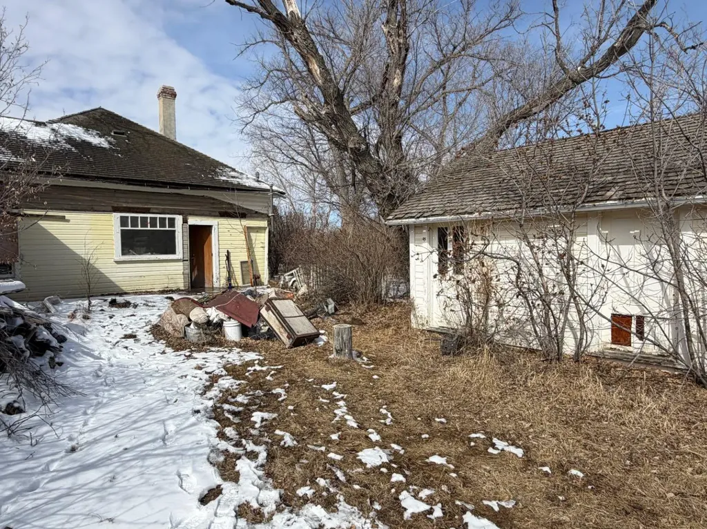 128 7th Avenue Gleichen AB T0J 1N0