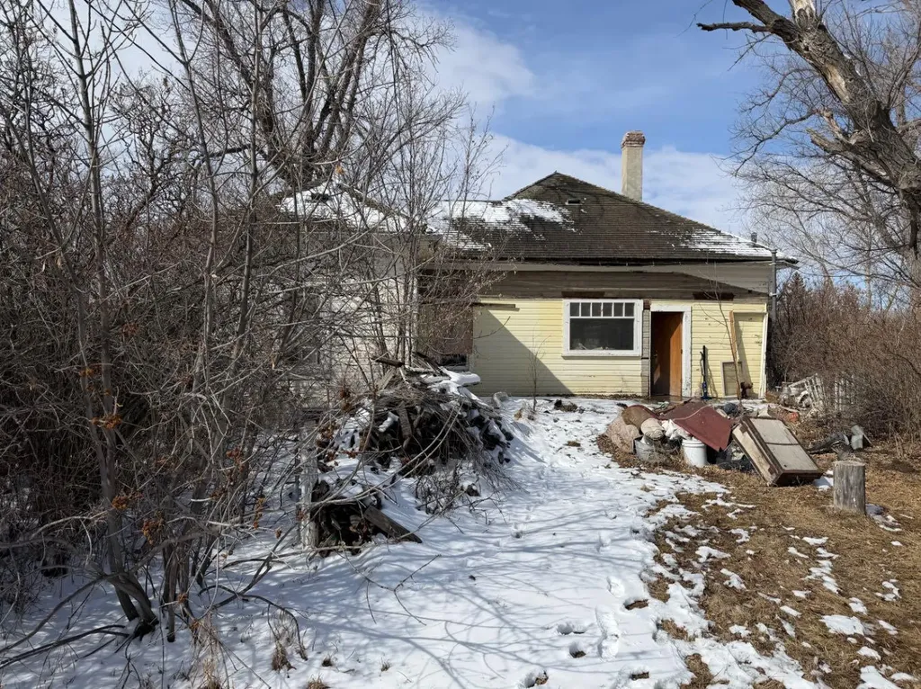 128 7th Avenue Gleichen AB T0J 1N0