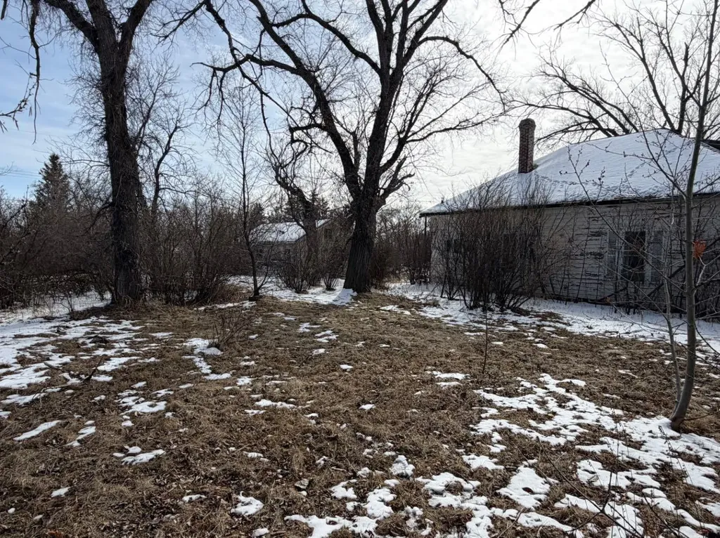 128 7th Avenue Gleichen AB T0J 1N0