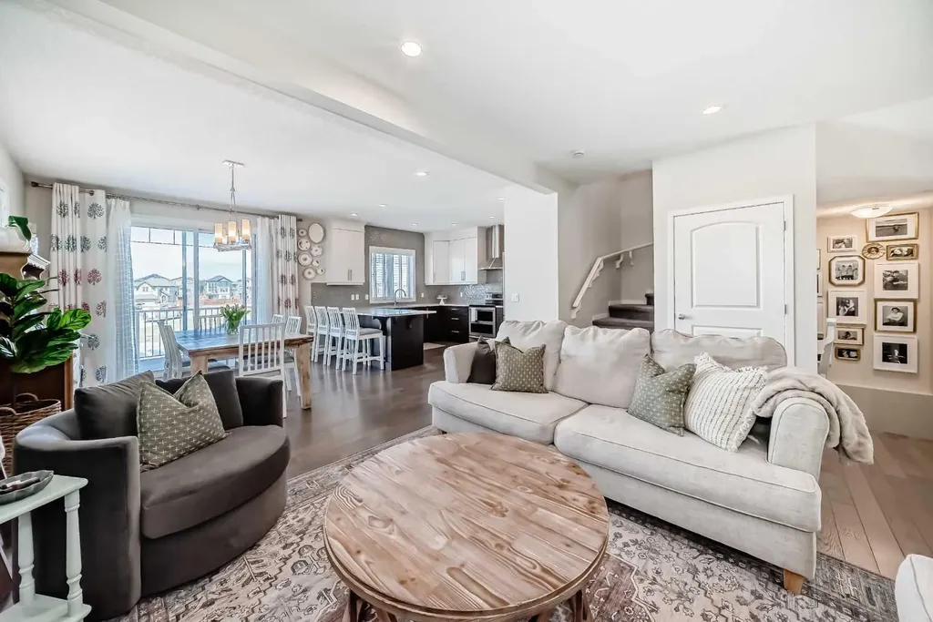 35 Walden Mount SE Calgary AB T2X 0M7