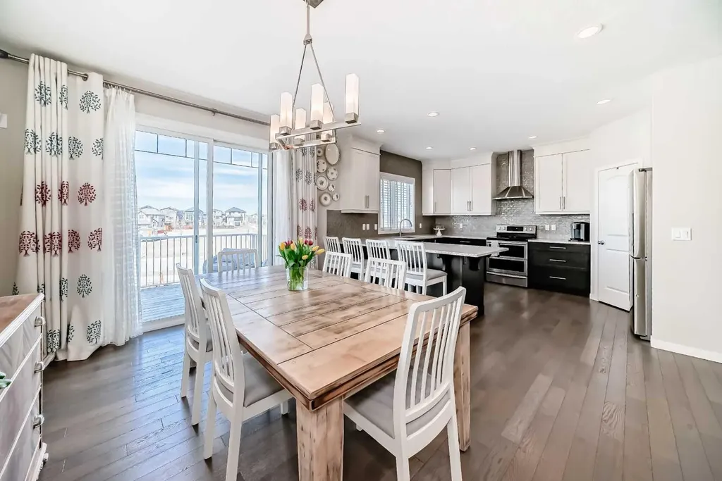 35 Walden Mount SE Calgary AB T2X 0M7
