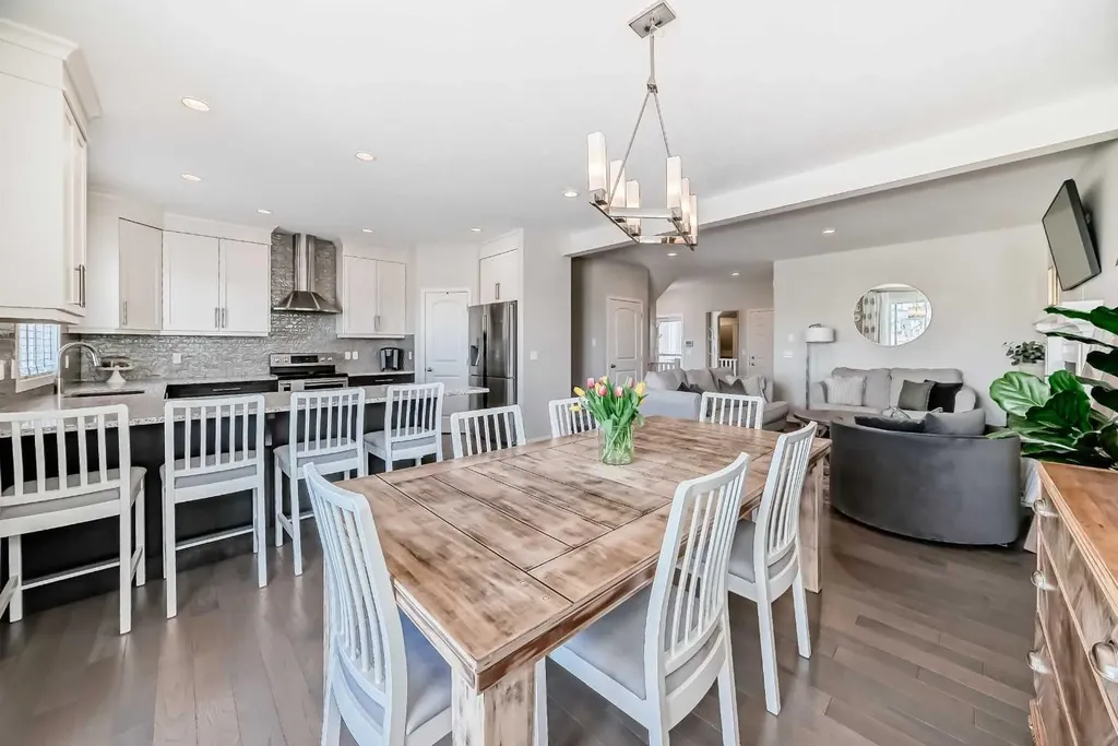 35 Walden Mount SE Calgary AB T2X 0M7