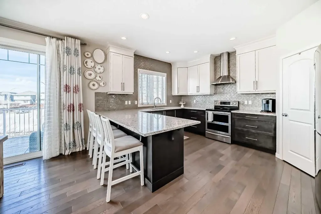 35 Walden Mount SE Calgary AB T2X 0M7