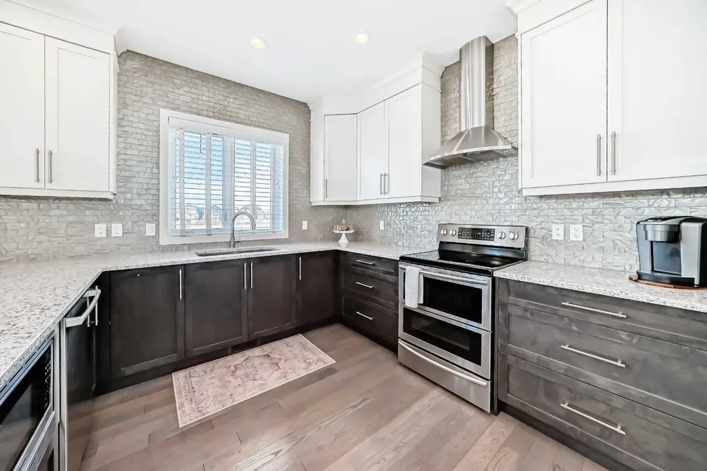 35 Walden Mount SE Calgary AB T2X 0M7