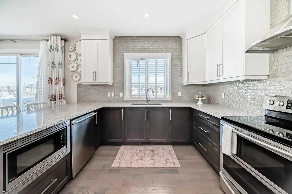 35 Walden Mount SE Calgary AB T2X 0M7