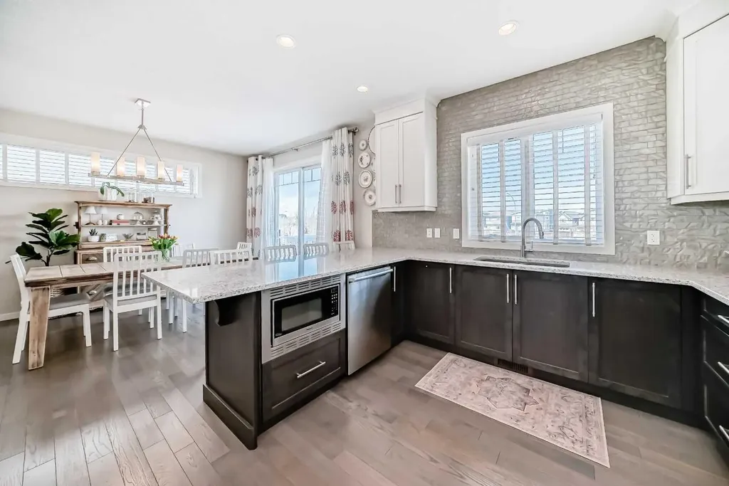 35 Walden Mount SE Calgary AB T2X 0M7