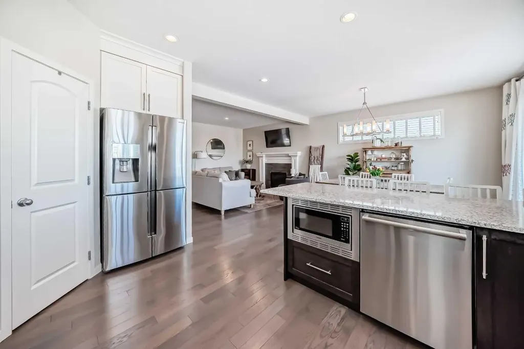35 Walden Mount SE Calgary AB T2X 0M7