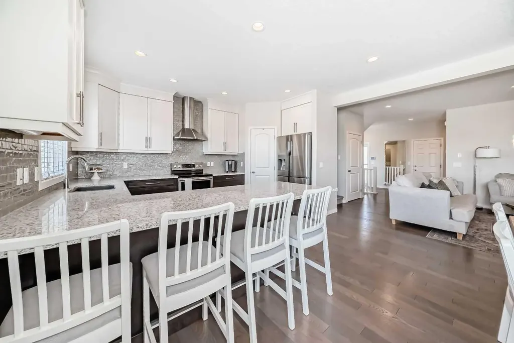 35 Walden Mount SE Calgary AB T2X 0M7