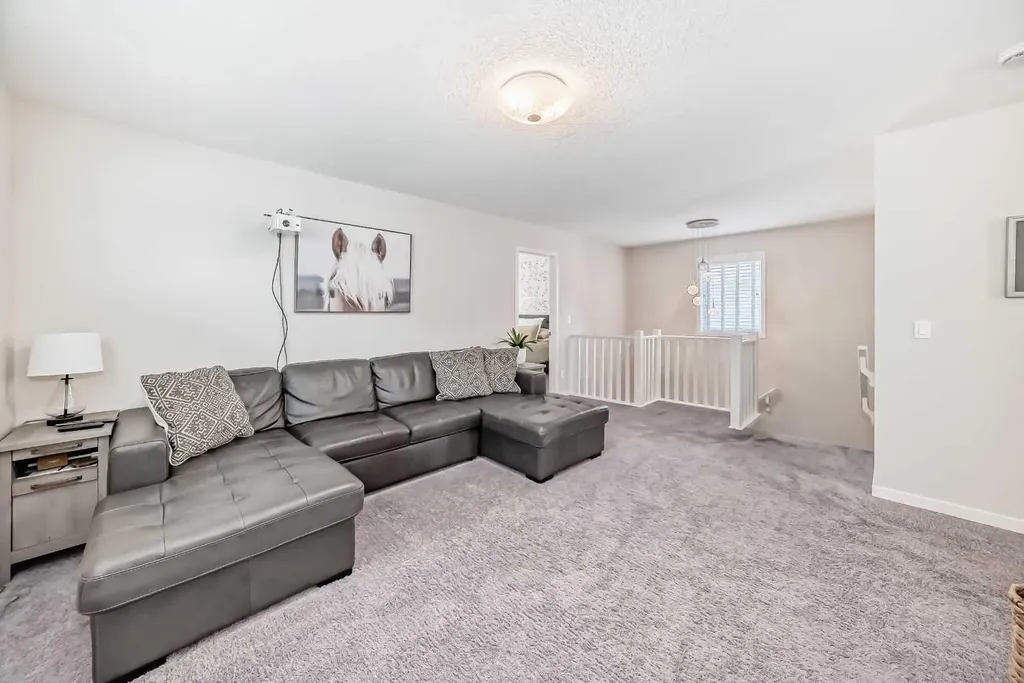 35 Walden Mount SE Calgary AB T2X 0M7