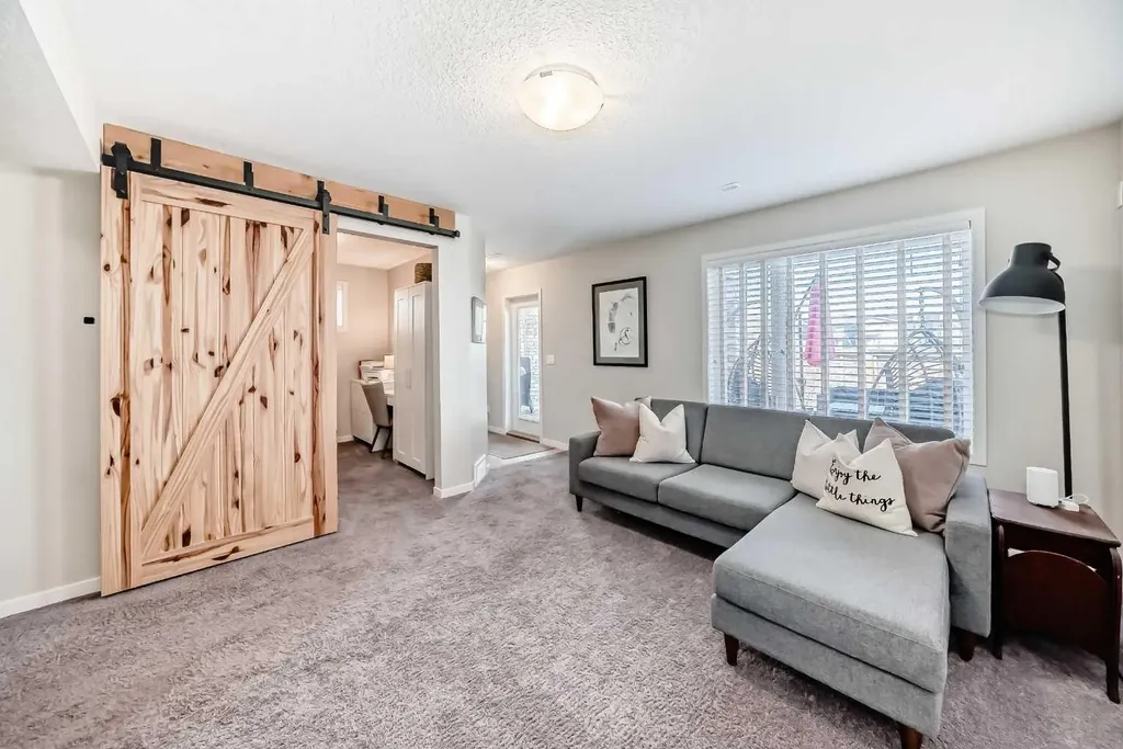 35 Walden Mount SE Calgary AB T2X 0M7