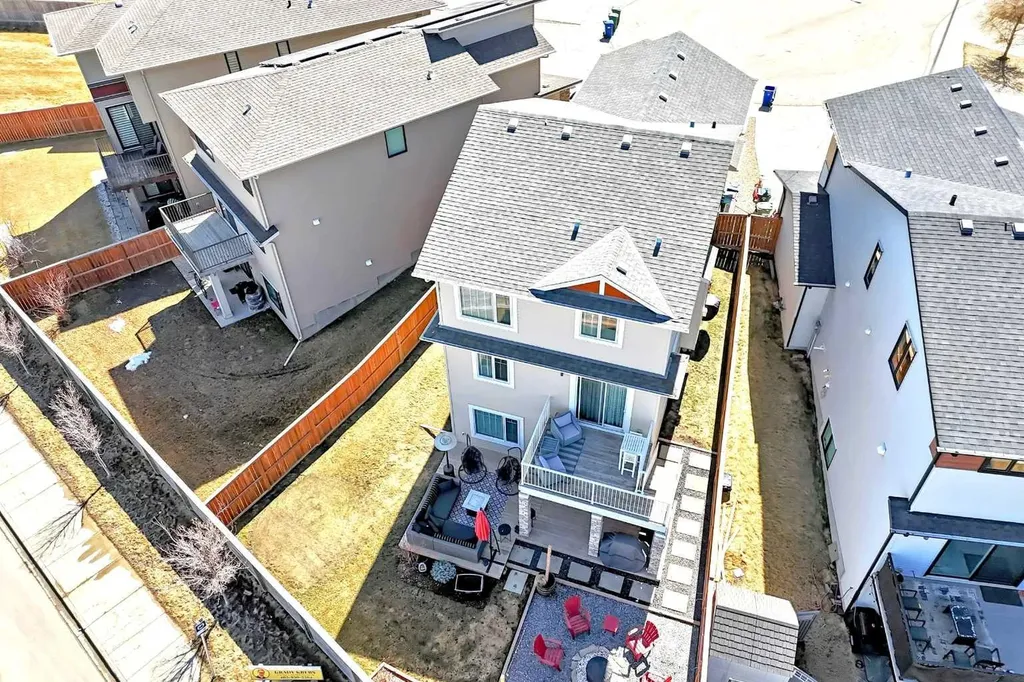 35 Walden Mount SE Calgary AB T2X 0M7