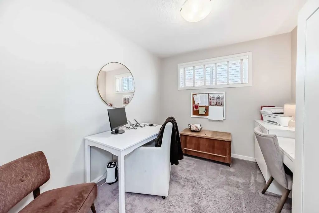 35 Walden Mount SE Calgary AB T2X 0M7
