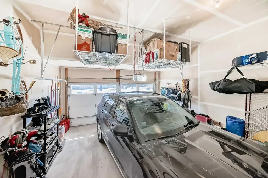 35 Walden Mount SE Calgary AB T2X 0M7