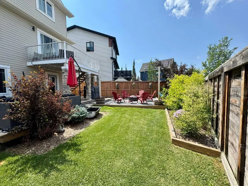 35 Walden Mount SE Calgary AB T2X 0M7