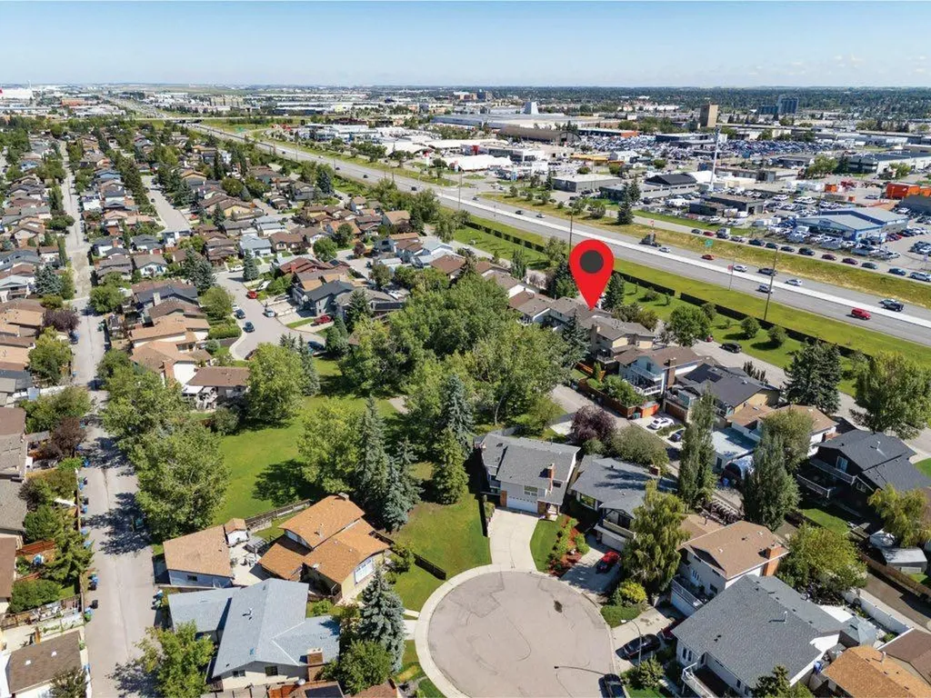 153 Mckinnon Crescent NE Calgary AB T2E7B6