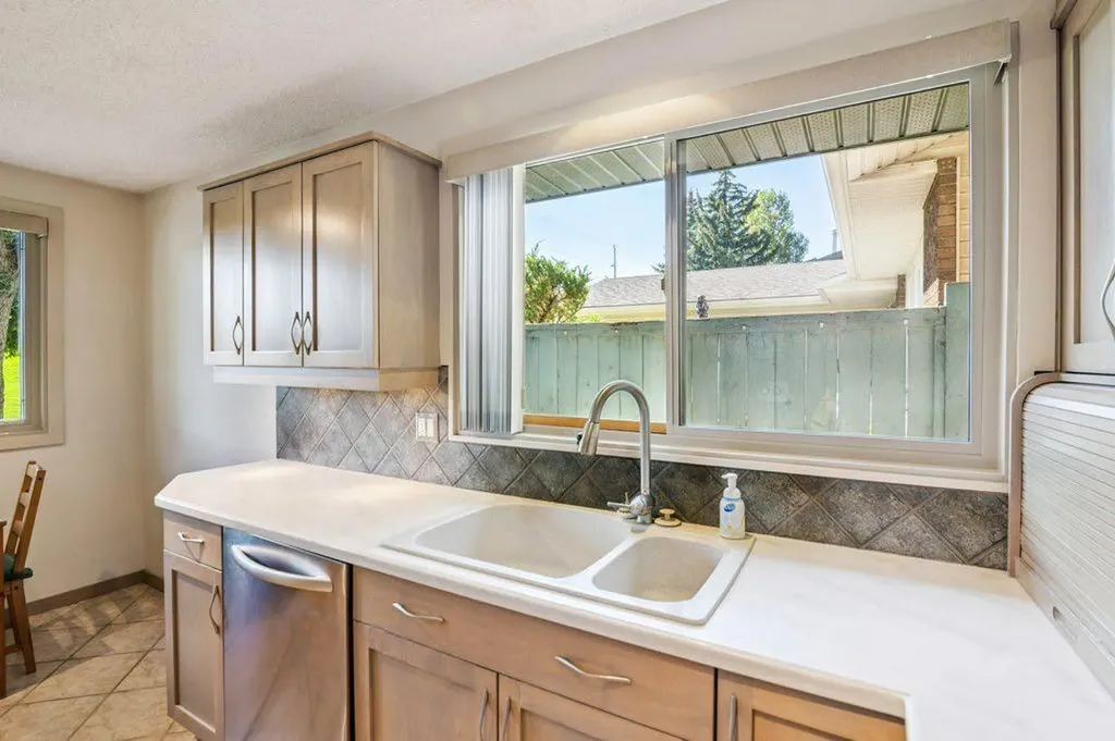 153 Mckinnon Crescent NE Calgary AB T2E7B6