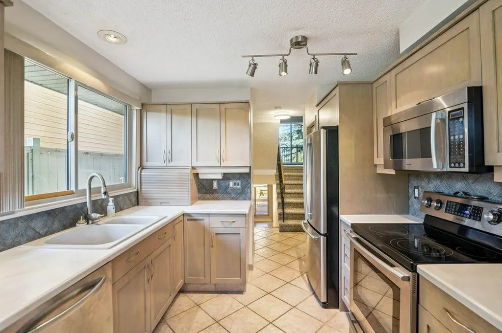 153 Mckinnon Crescent NE Calgary AB T2E7B6
