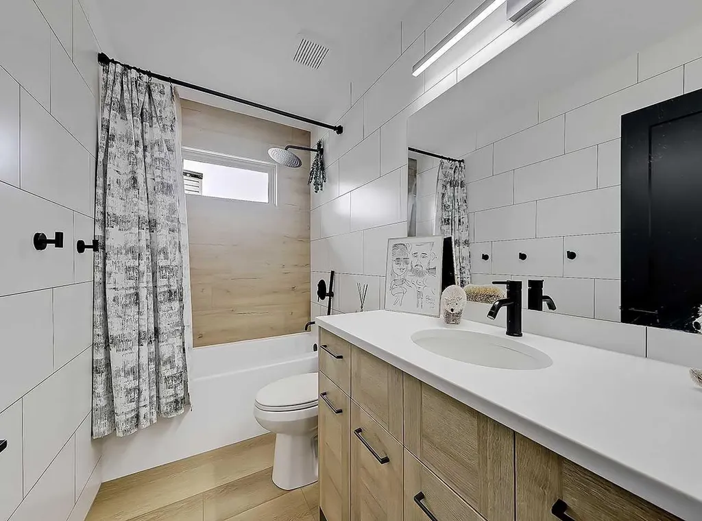 129 Sundown Place SE Calgary AB T2X 3B7