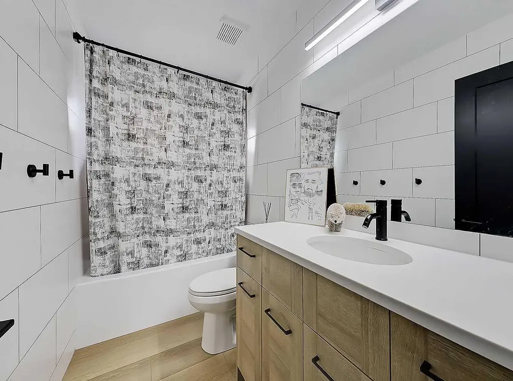 129 Sundown Place SE Calgary AB T2X 3B7