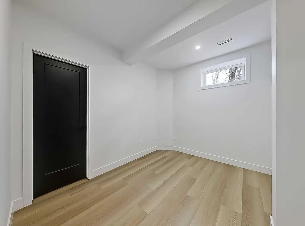 129 Sundown Place SE Calgary AB T2X 3B7