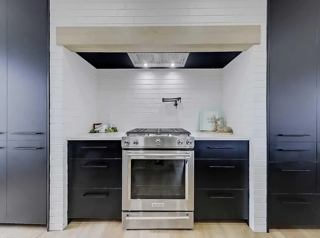 129 Sundown Place SE Calgary AB T2X 3B7