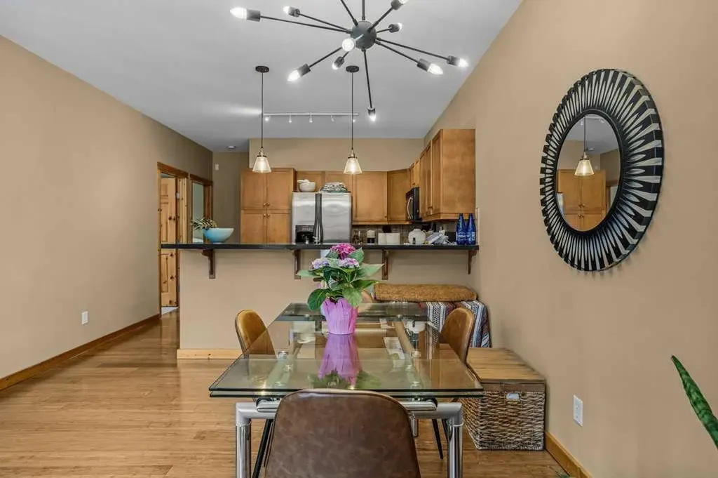 70 Dyrgas Gate Canmore AB T1W 3J6