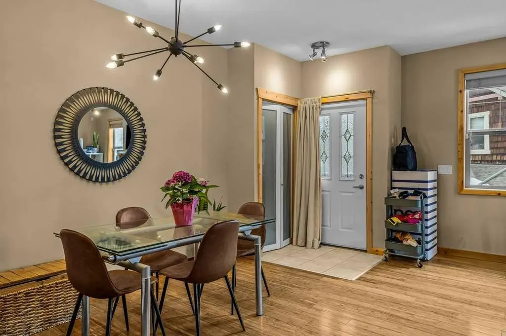 70 Dyrgas Gate Canmore AB T1W 3J6