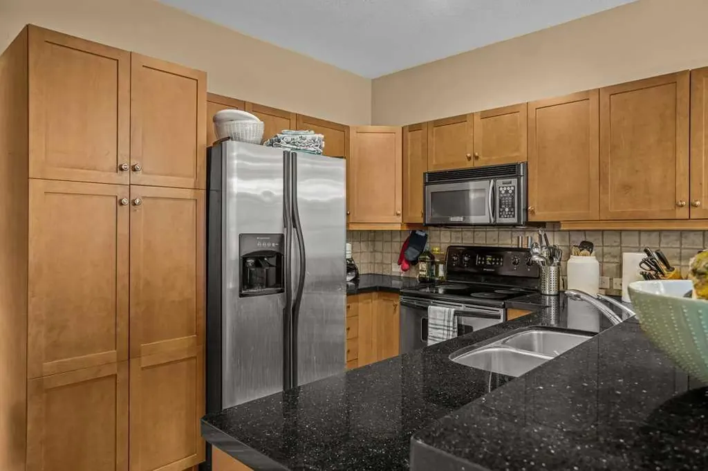 70 Dyrgas Gate Canmore AB T1W 3J6