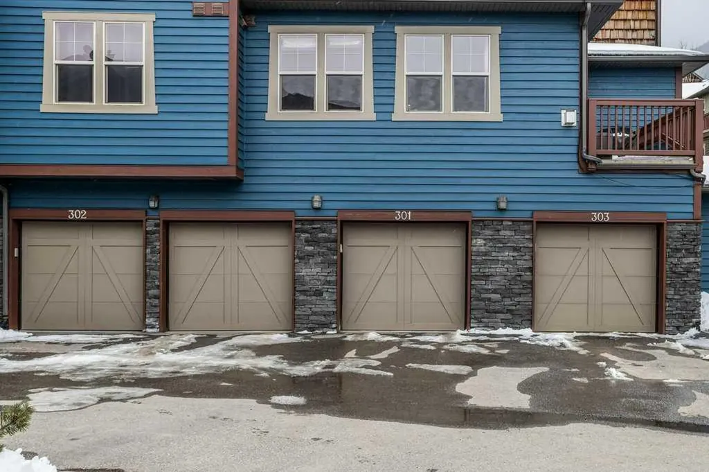 70 Dyrgas Gate Canmore AB T1W 3J6
