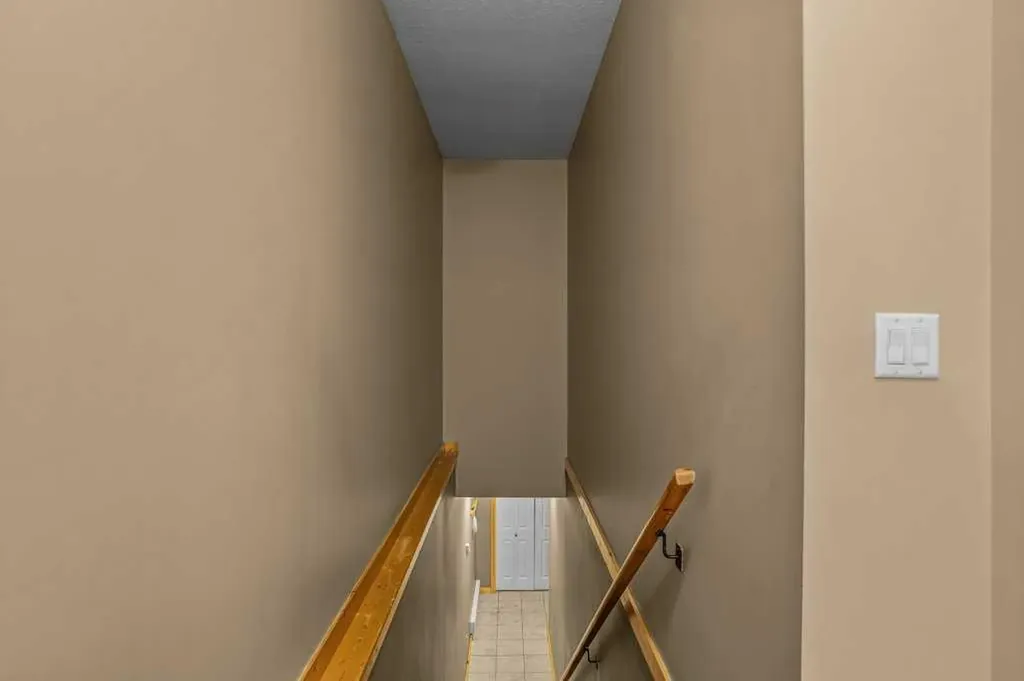 70 Dyrgas Gate Canmore AB T1W 3J6