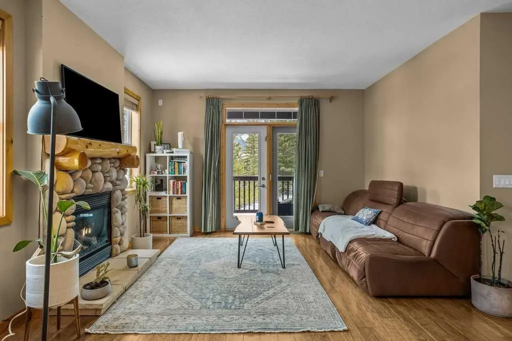 70 Dyrgas Gate Canmore AB T1W 3J6