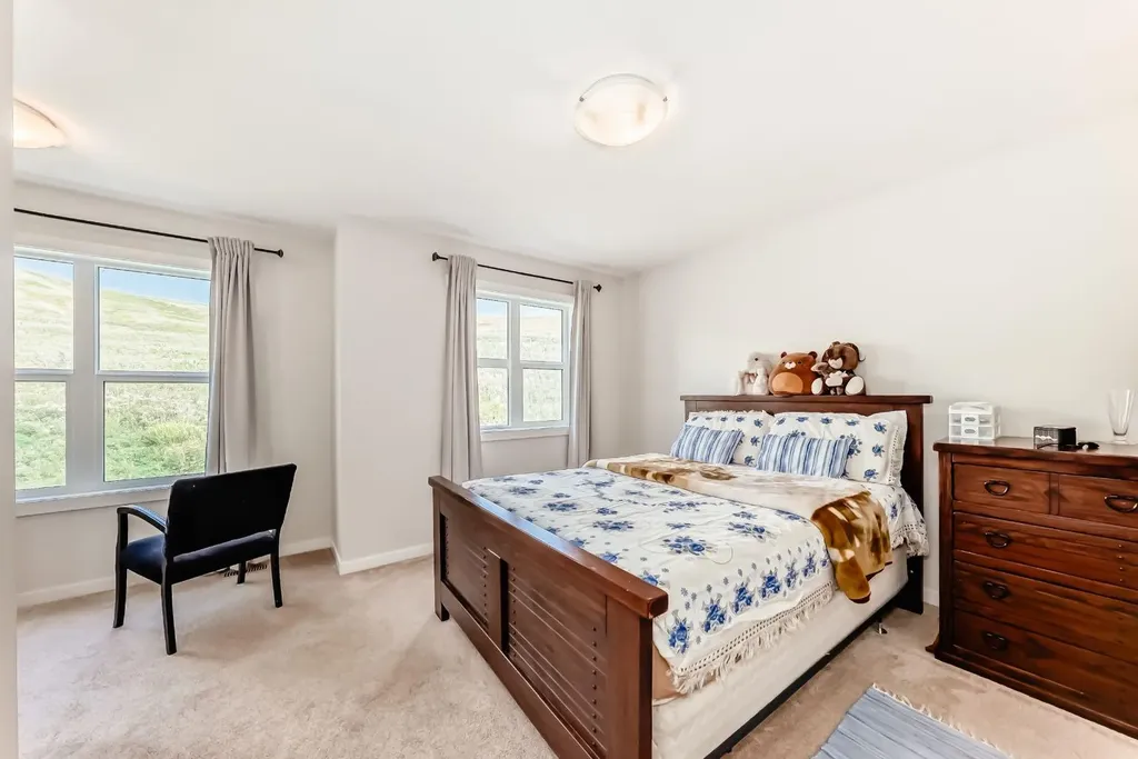206 Cranbrook Square SE Calgary AB T3M3E3